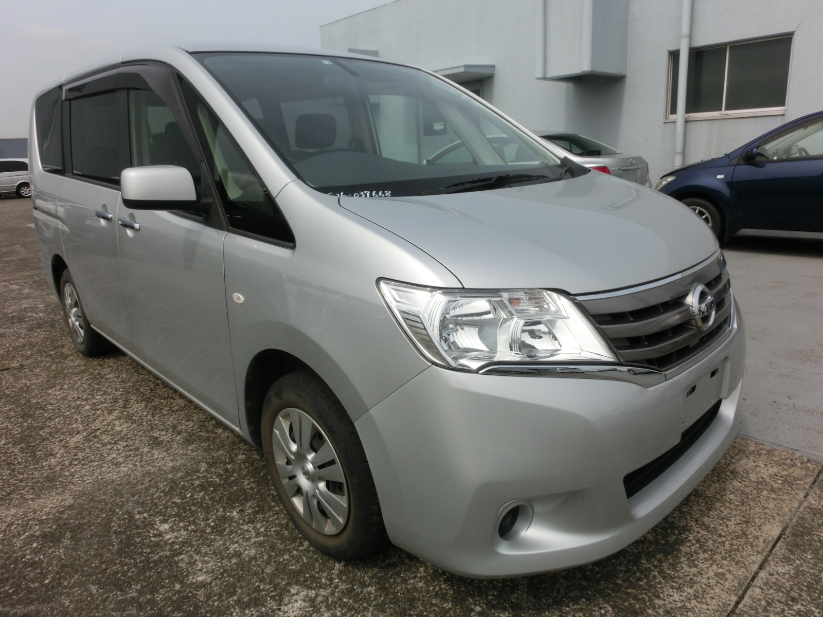 2012 Nissan Serena
